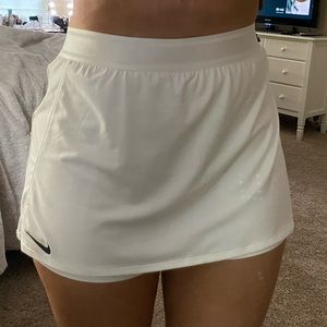 Nike tennis skirt